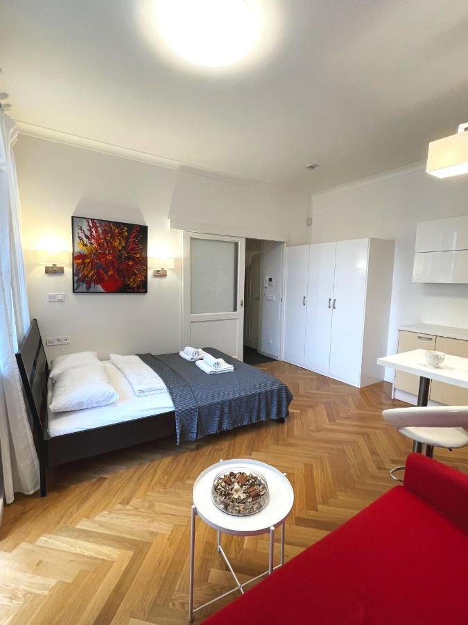 Friendly Apartments In Prag Eksteriør billede