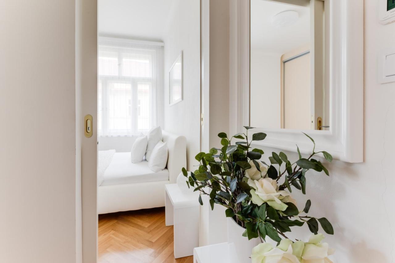 Friendly Apartments In Prag Eksteriør billede