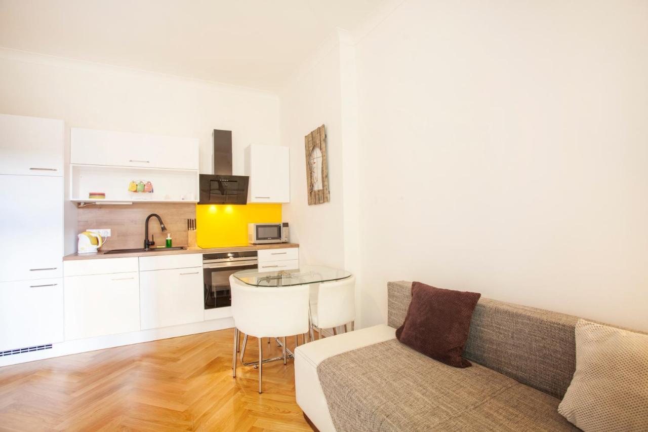 Friendly Apartments In Prag Eksteriør billede